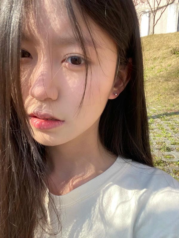 anh gai xinh 14 tuoi ban chat tac dong va trach nhiem xa hoi trong the gioi so ngay nay 697d71d830d88