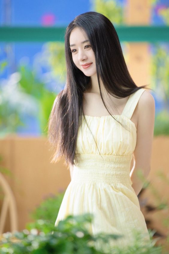 anh gai xinh 9x ve dep vuot thoi gian va phong cach dam chat rieng 697d4f9f31d34