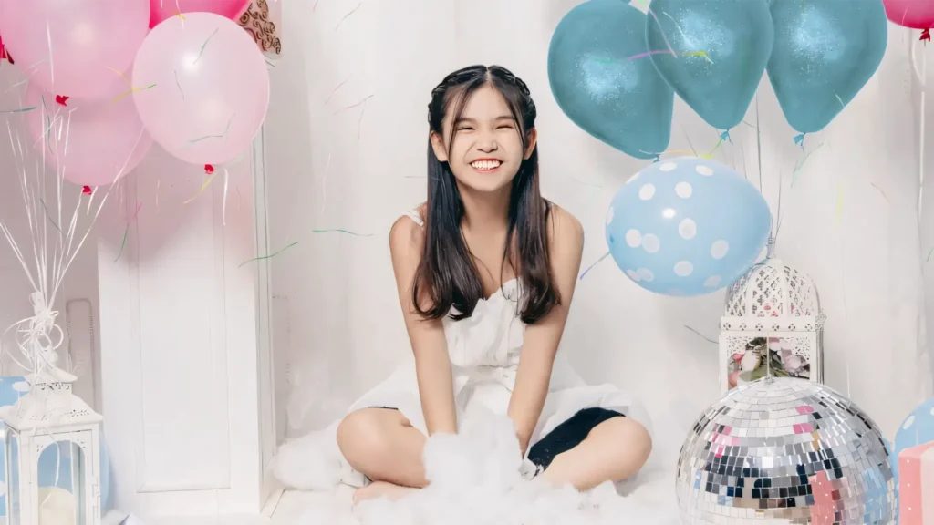 anh gai xinh chuc mung sinh nhat trieu trai tim va nu cuoi rang ro gui den nguoi than yeu 697d62dacdfba