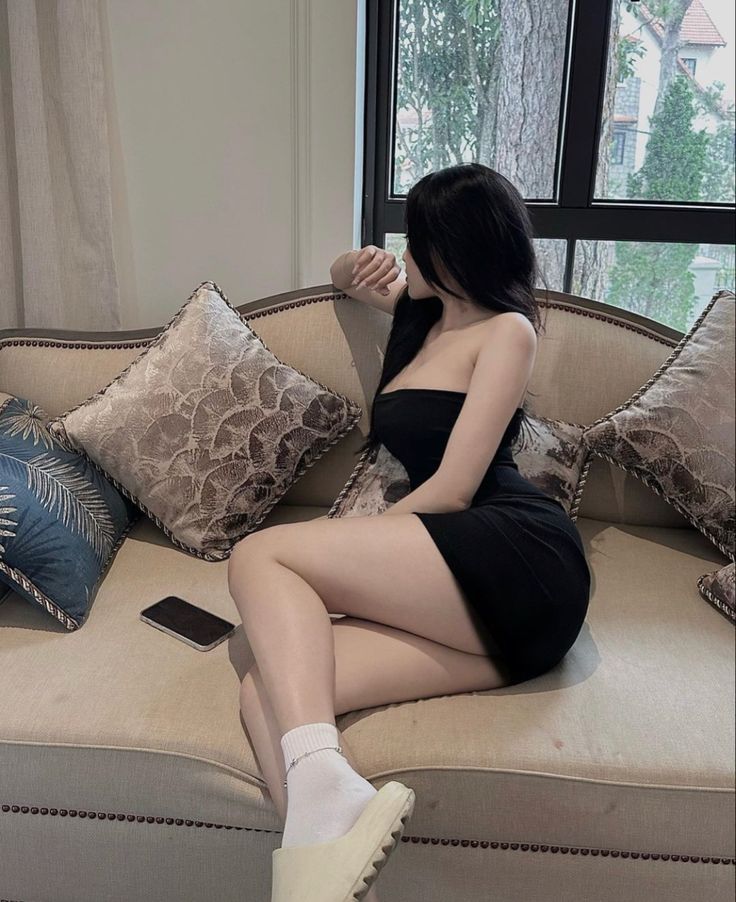 anh gai xinh deo kinh che mat trao luu doc dao va phong cach rieng biet trong the gioi mang xa hoi 697d491967841