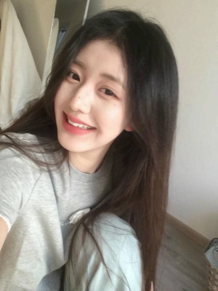 anh gai xinh k8 xu huong tim kiem thu hut gioi tre va nhung anh huong khong ngo 697d17260be67