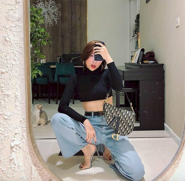 anh mang gai xinh chup truoc guong xu huong moi trong gioi tre viet nam 697d17d858d6d