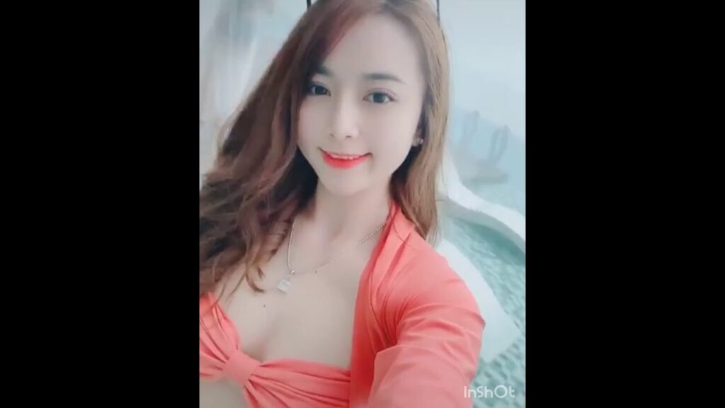 cuoc tranh luan ngay cang nong ve gai xinh lo buom nhung goc nhin ve dao duc phap ly va trach nhiem cong dong 697d11faa423a