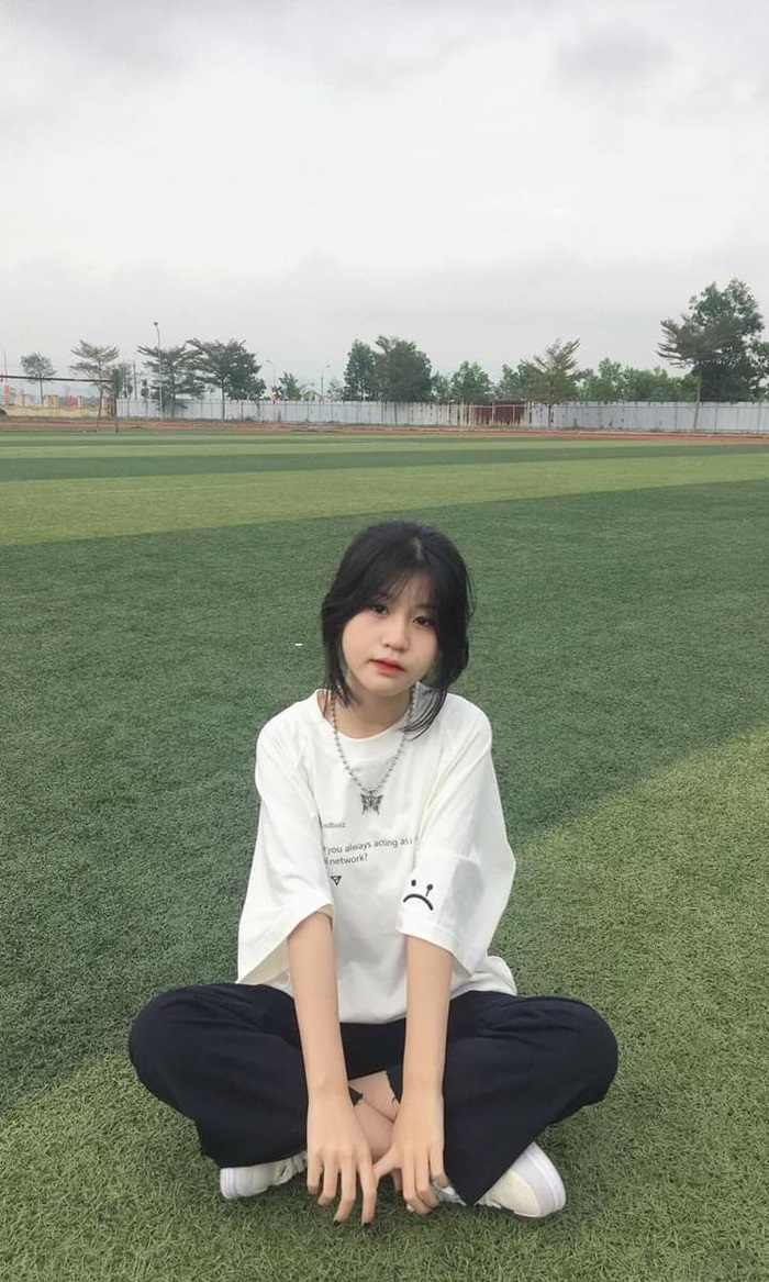 Gái xinh 2010 - Hồi ức về vẻ đẹp trong trẻo và phong cách thập niên cũ