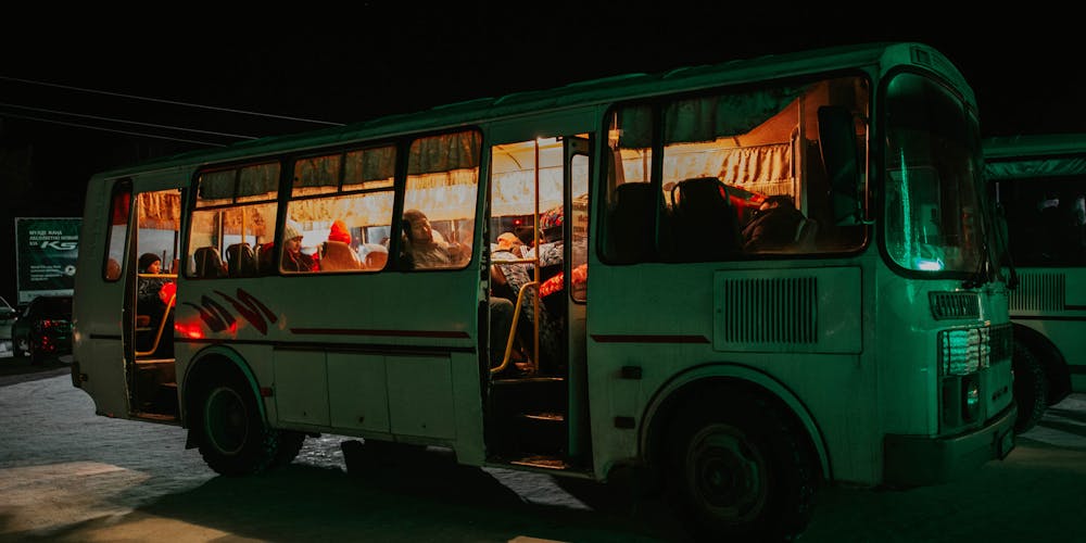 gai xinh bu cac xu huong gay soc va tac dong den cong dong mang viet nam 697d60f60d83b