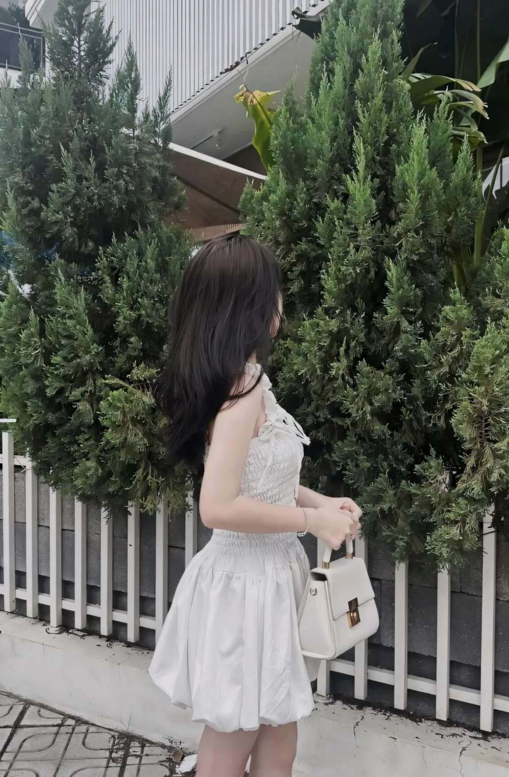 Gái xinh che mặt - Bí ẩn huyền thoại hay phong cách thời thượng của giới trẻ hiện đại