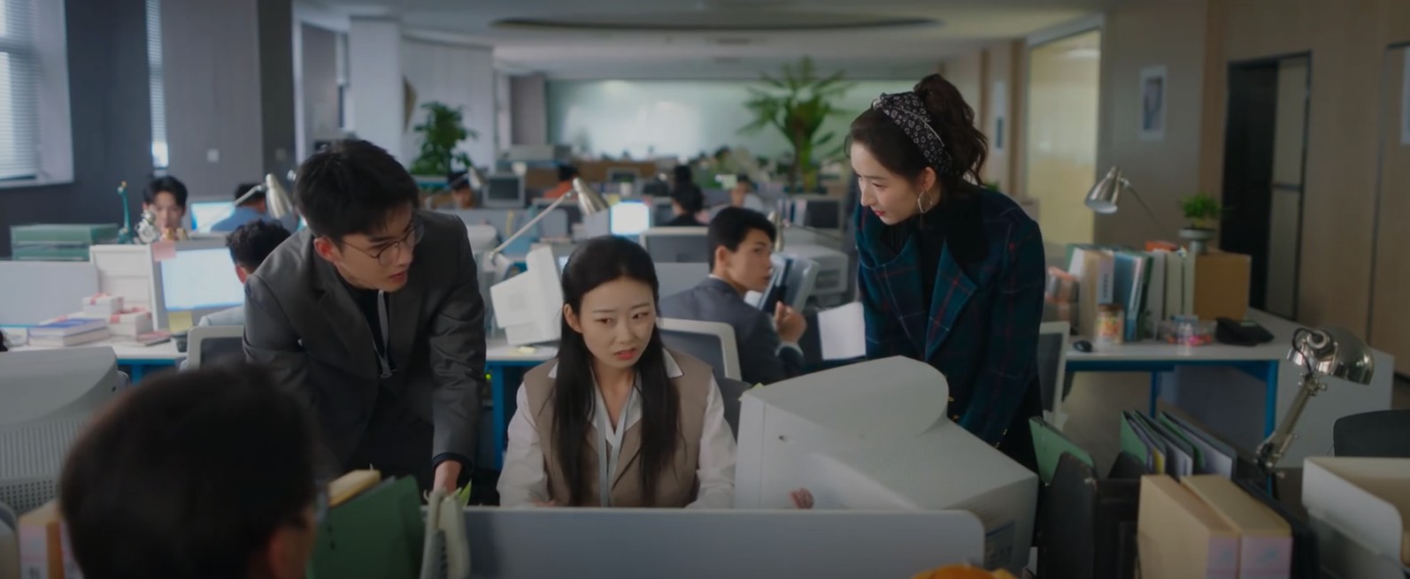 Gái xinh đi vệ sinh - Trào lưu phản cảm hay hiện tượng đáng suy ngẫm?