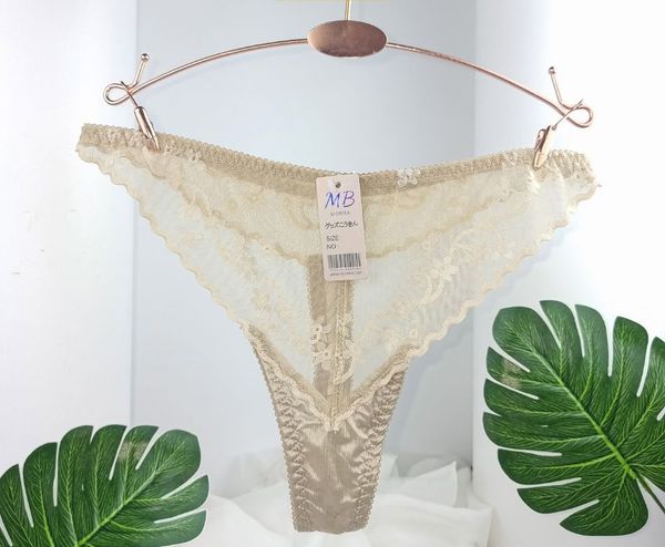 gai xinh dien do lot lot khe xu huong quyen ru va tranh cai trong xa hoi viet nam 697d50543d4f4