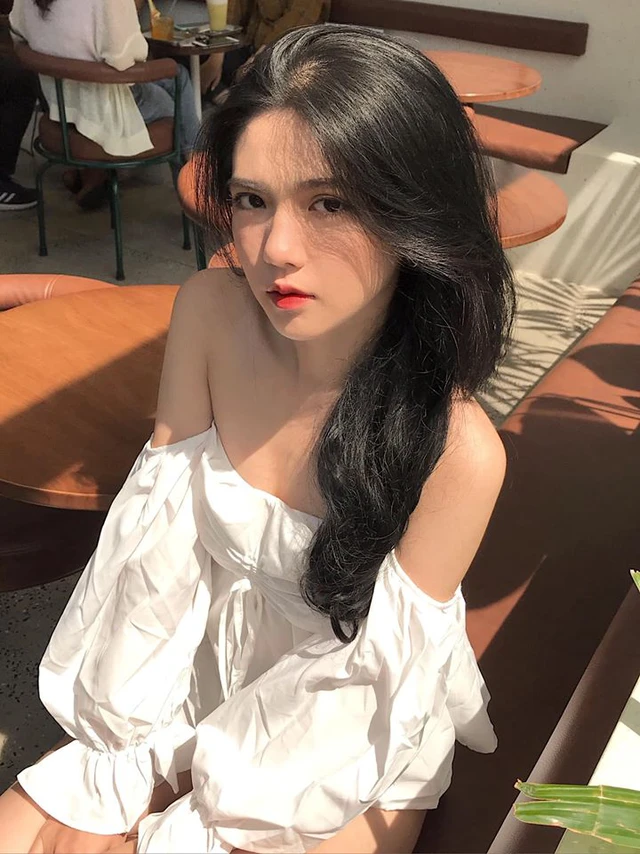 gai xinh ho hang tren mang xa hoi hien tuong nong bong va he luy kho luong 697d4d0eb8cab