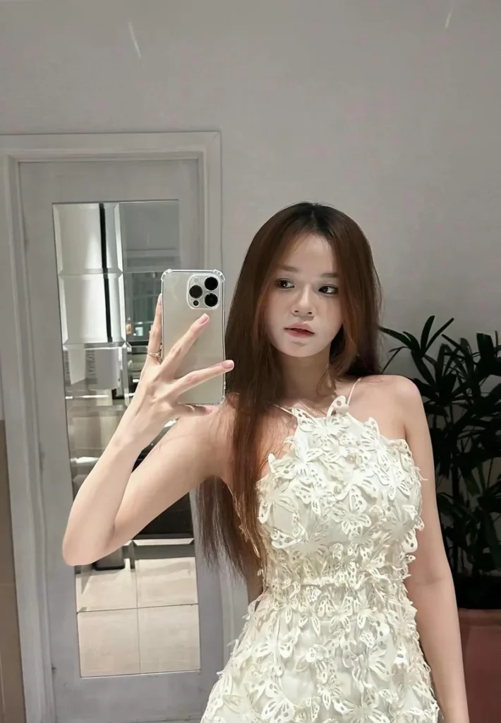 gai xinh k5 hien tuong mang va suc hut kho cuong trong thoi dai so 697d5cfa3faaf