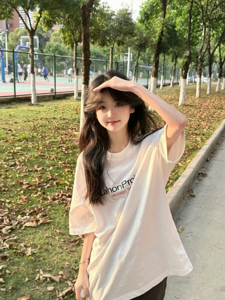 gai xinh khoe bu thuc trang he luy va vai tro xa hoi trong thoi dai so 697d46b5e9169