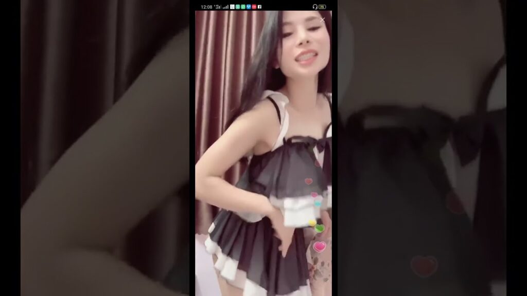gai xinh khoe buom to hien tuong lan truyen va nhung anh huong tieu cuc den xa hoi 697db8468971c