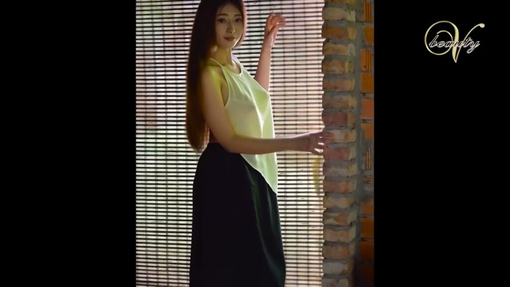 gai xinh khoe chim truoc lan song noi dung nhay cam va trach nhiem cong dong 697d64f5d8017