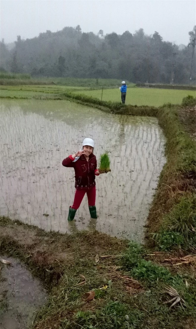 Gái Xinh Khoe Loin - Thực Trạng Phức Tạp của Nổi Bật Trên Mạng Xã Hội Và Hệ Lụy Đối Với Giới Trẻ