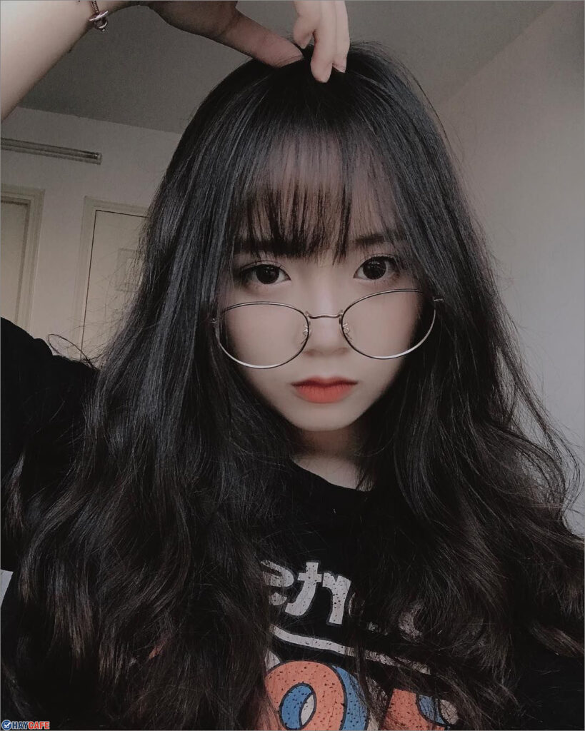 gai xinh khoe mong xu huong gay tranh cai va tac dong den doi song xa hoi 697d36121f709