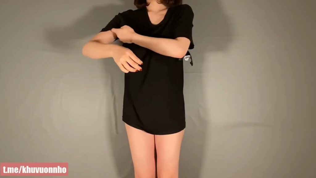 gai xinh khong che hien tuong gay tranh cai trong lang giai tri mang xa hoi viet nam 697d3e8265df5