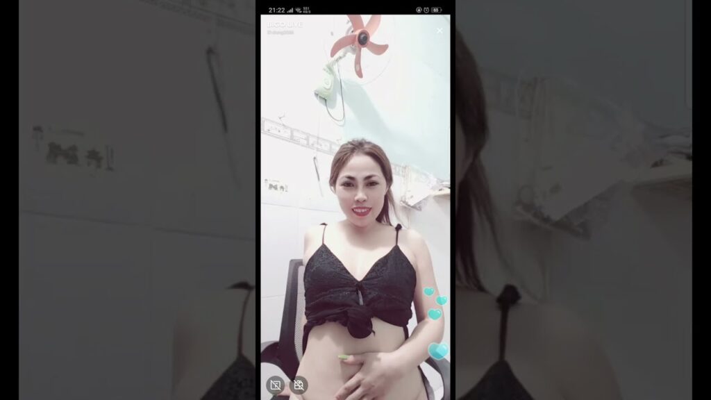 gai xinh live moc bim hien tuong mang gay tranh cai va nhung anh huong tieu cuc 697d83e56ddcf