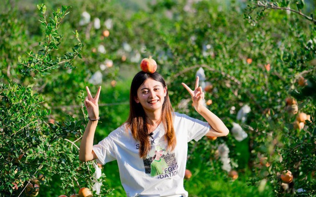 gai xinh livestream xu huong giai tri truc tuyen dang len ngoi va nhung co hoi chua bao gio phai bo lo 697d9a29585c1