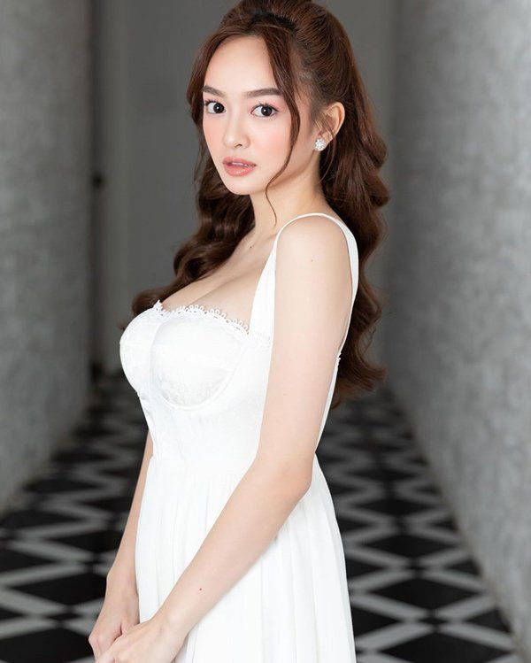 gai xinh lo ti hien tuong gay soc va hau qua cua viec chia se hinh anh nhay cam tren mang xa hoi 697d0dc4edcab