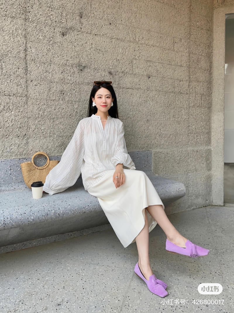 Gái xinh mặc váy trắng ngắn - Bí quyết tỏa sáng giữa thiên nhiên mùa hè