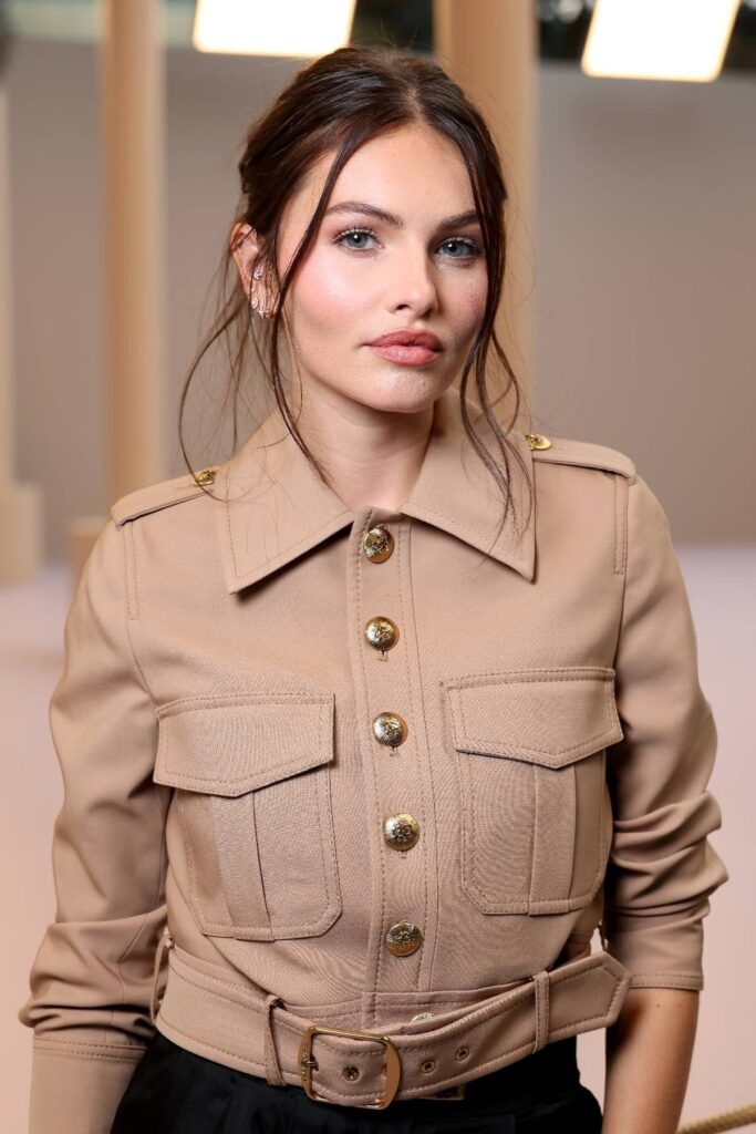 gai xinh nhat the gioi nguoi dep vo song trong mat moi nguoi 697d0c5a46474