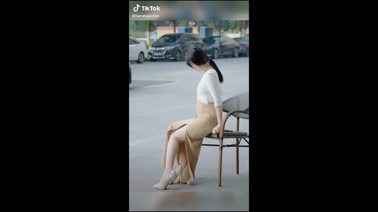 Gái xinh porn - Tác động của nội dung khiêu dâm phụ nữ trẻ đối với xã hội ngày nay