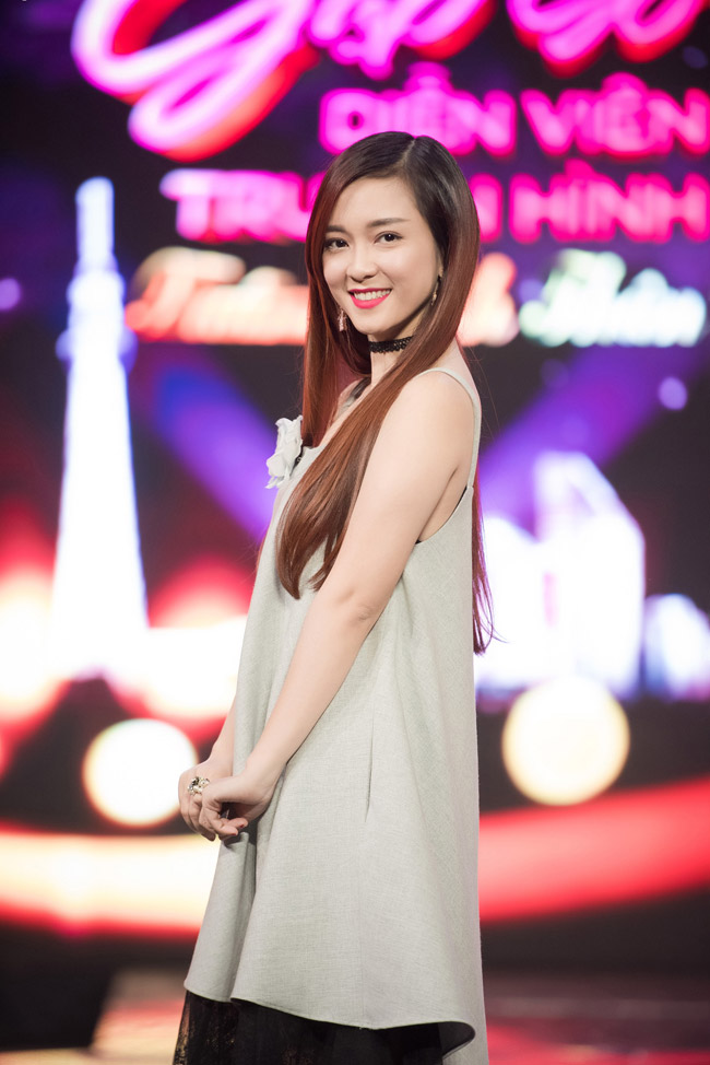 gai xinh u30 ve dep vien man vuot moi thoi dai 697d56aab0cea