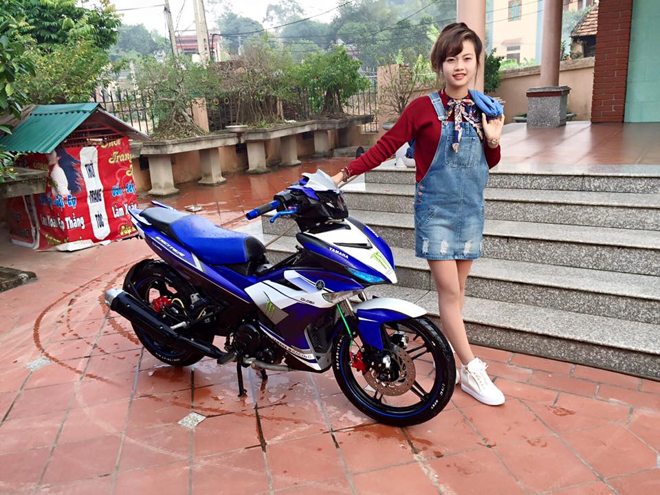 gai xinh xe do su ket hop day thu hut va phong cach rieng moi nguoi 697dbafa94a34