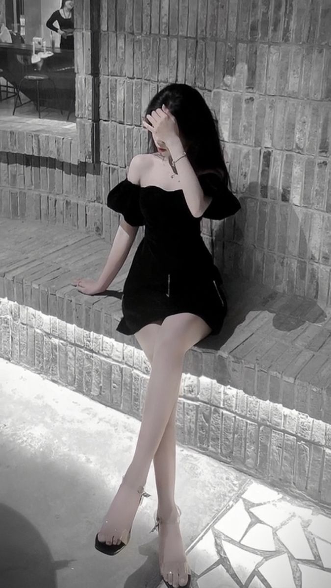 Gái xinh xes – Xu hướng khai thác hình ảnh đẹp mắt trên mạng xã hội và ảnh hưởng toàn diện