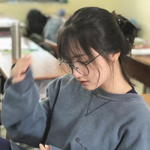 kham pha ve dep bi an anh gai xinh toc dai che mat thu hut moi anh nhin 697d25722d64b