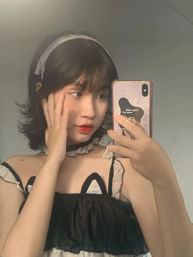 Livestream Gái Xinh - Xu Hướng Giải Trí Mới Nổi Đang Gây Bão và Những Mảng Mờ Ảnh