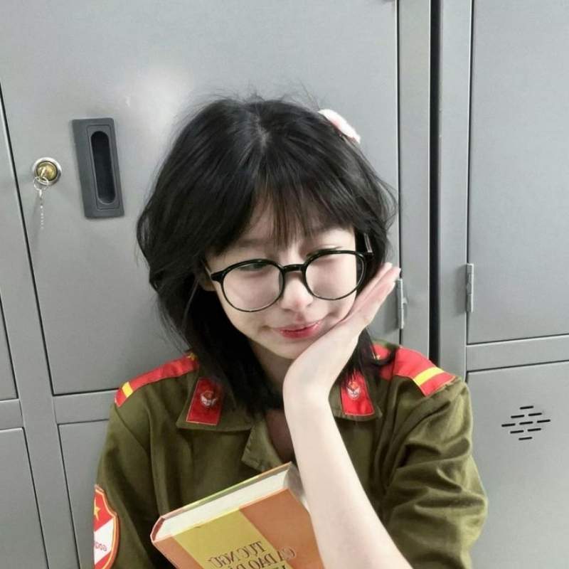 tong hop avatar gai xinh k8 hot nhat hien nay doi moi giao dien mang xa hoi 697d3ce1db49e